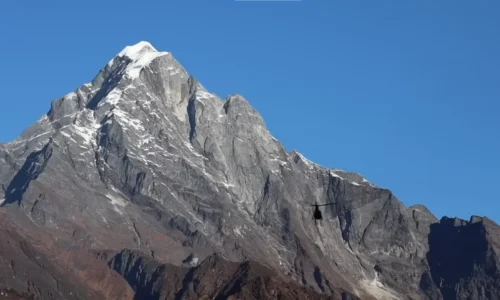 everest luxury trek helicopter