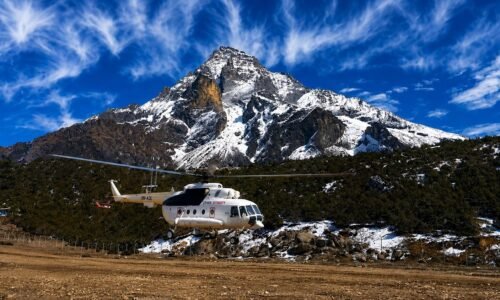 everest luxury trek helicopter