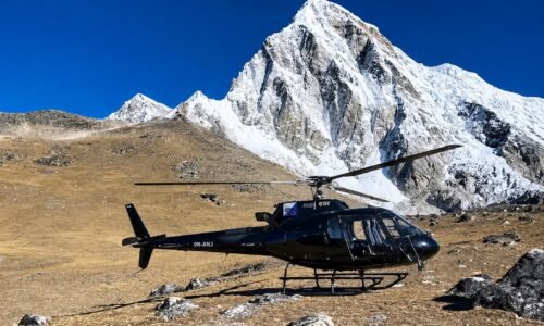everest luxury trek helicopter