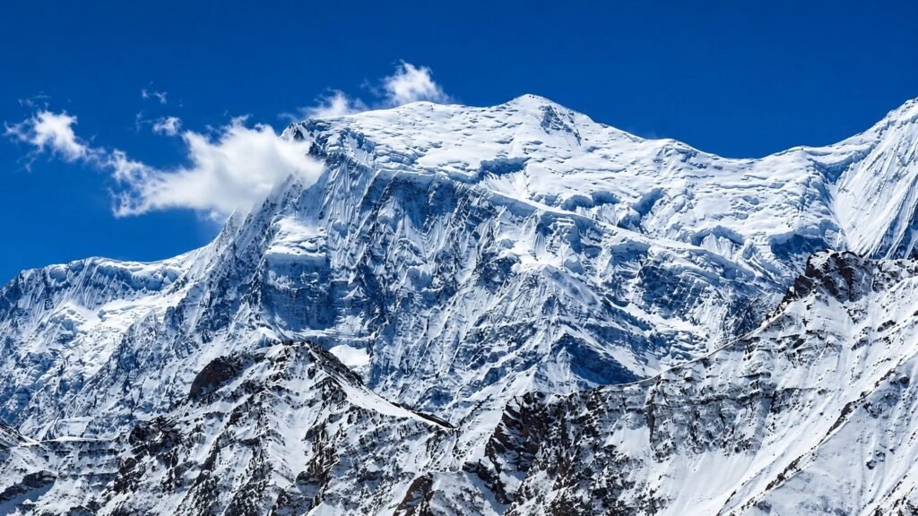 chulu far east peak climbing